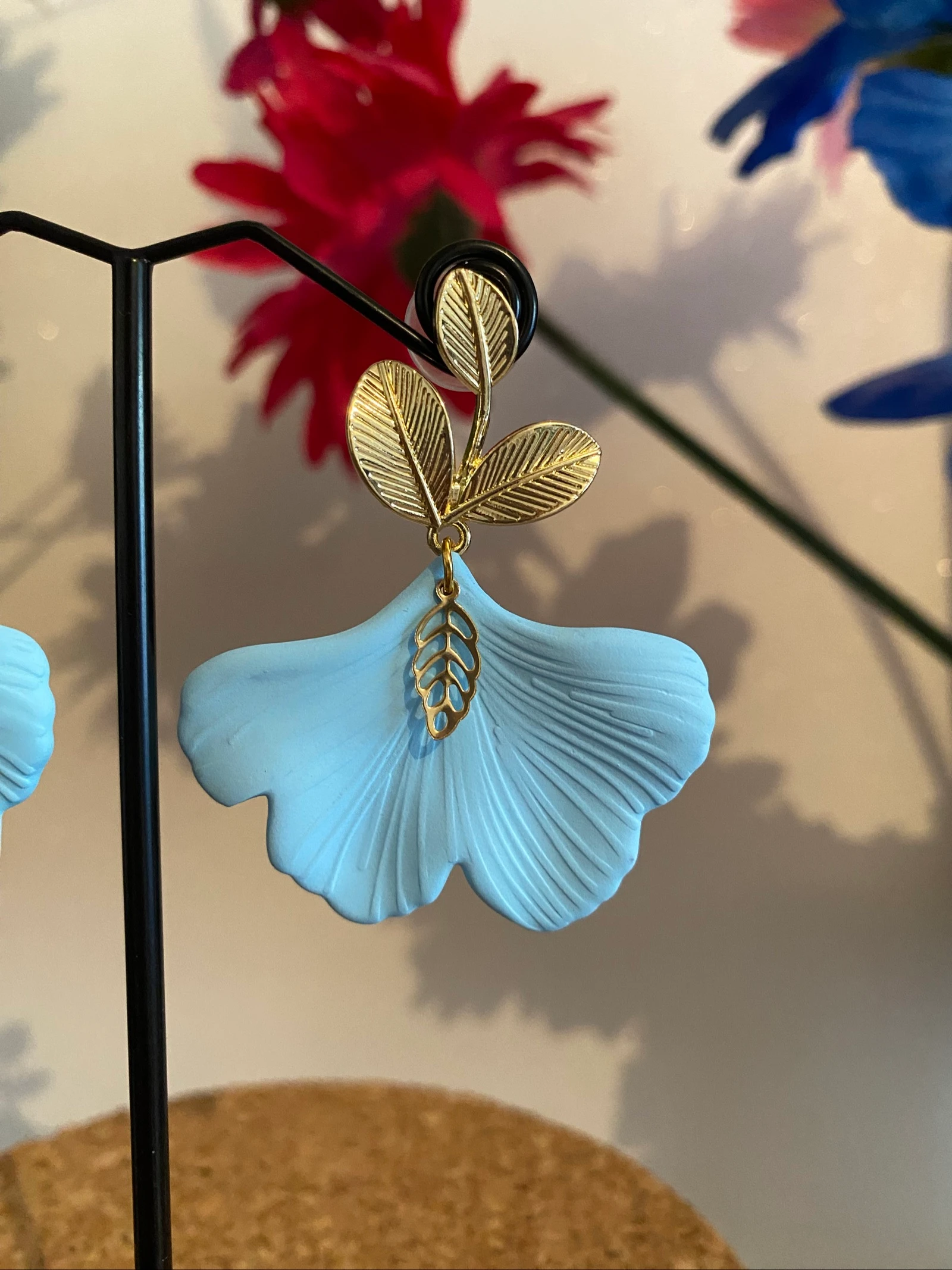 Pendientes hoja de ginkgo azul cielo – photo 3